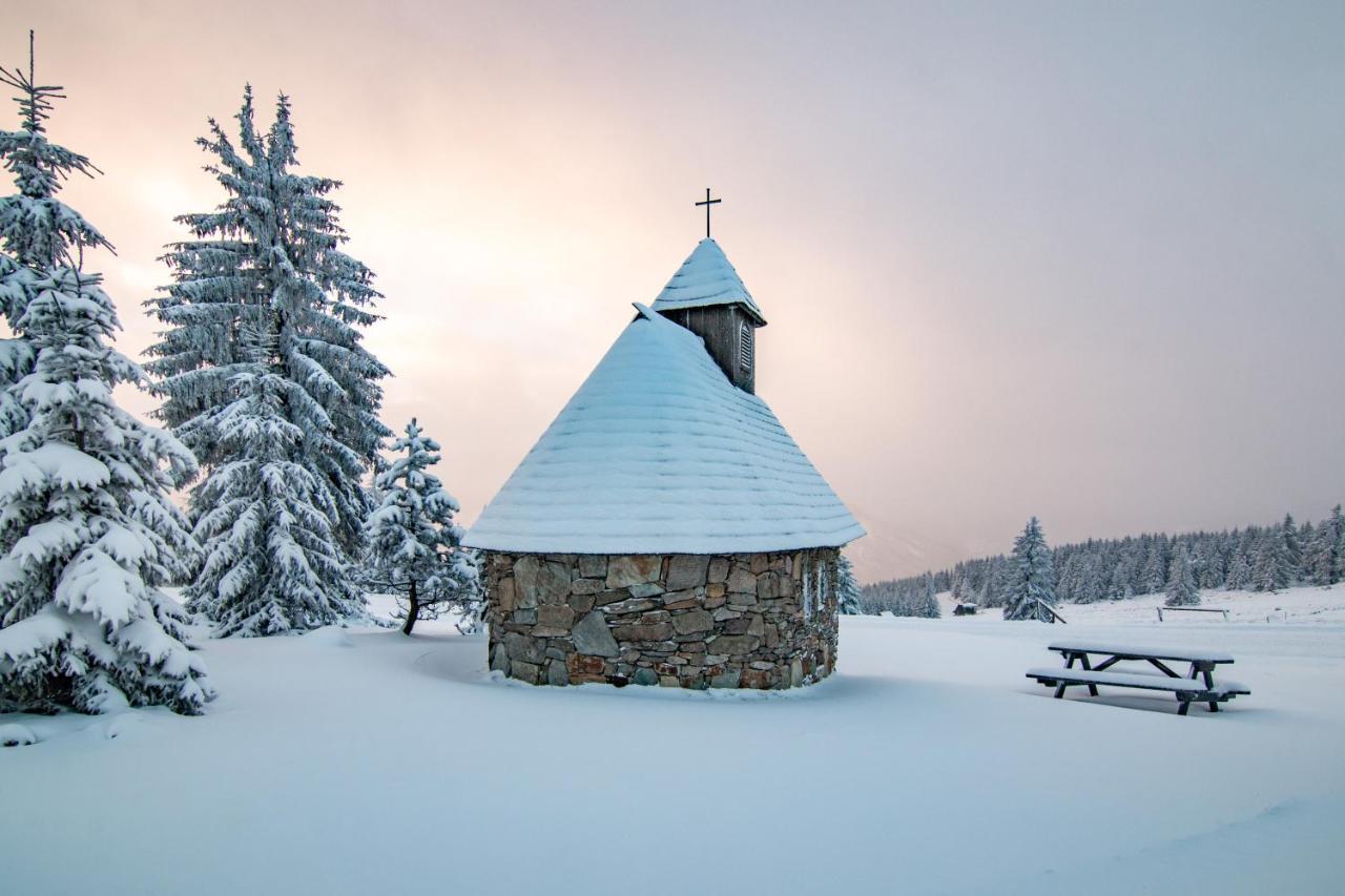 Erlebachova Bouda, Hotel - Resort Svaty Frantisek Spindleruv Mlyn Bagian luar foto