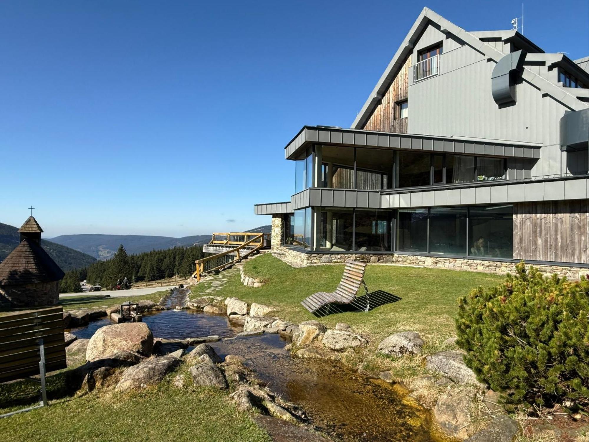 Erlebachova Bouda, Hotel - Resort Svaty Frantisek Spindleruv Mlyn Bagian luar foto