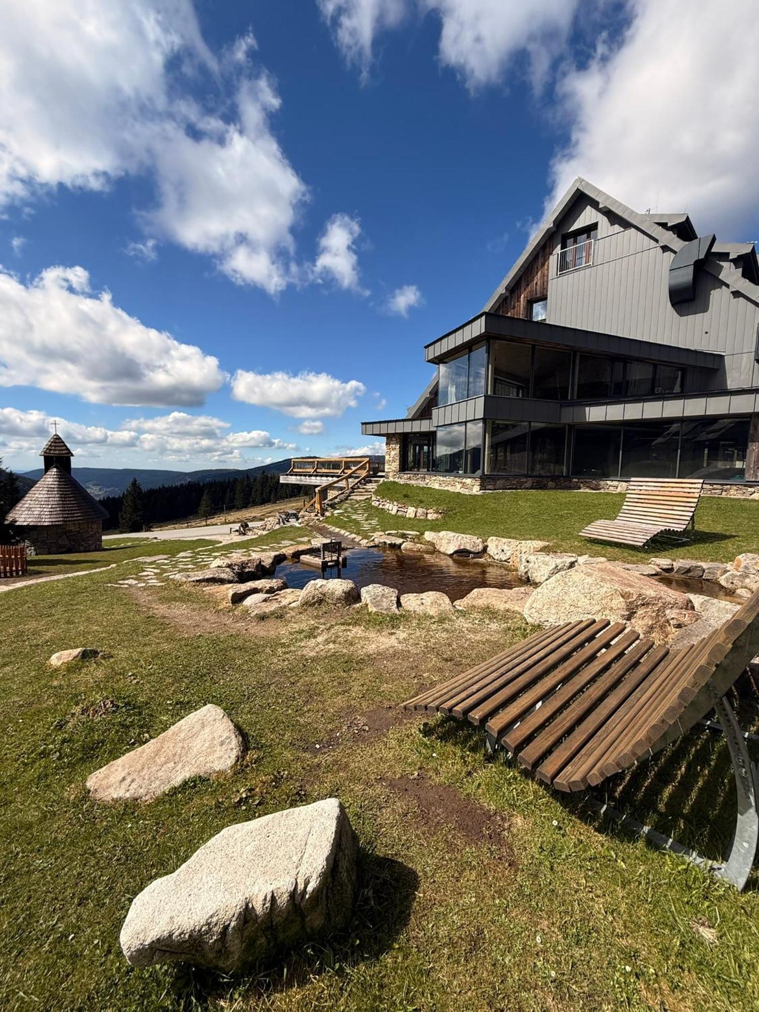 Erlebachova Bouda, Hotel - Resort Svaty Frantisek Spindleruv Mlyn Bagian luar foto